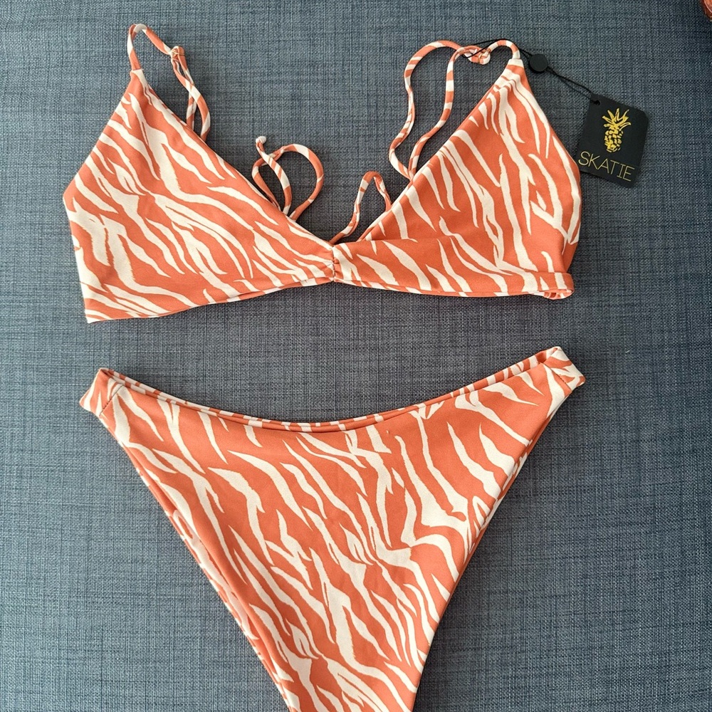 Skatie Vibrant Orange and Cream Bikini